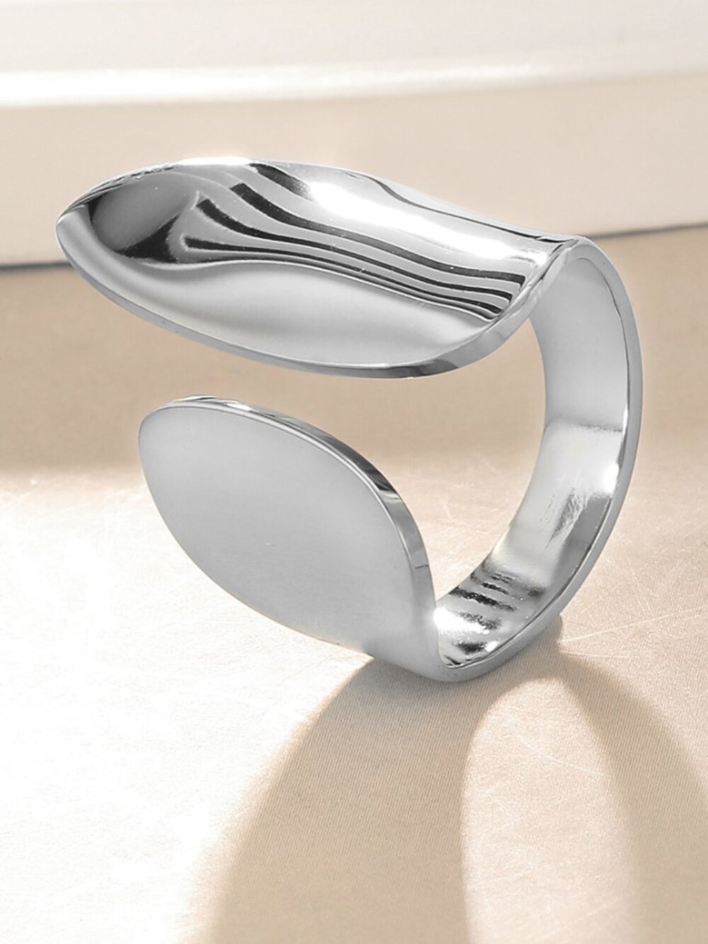 The Modern Ring - White Gold Plated - Picture 5 of 6